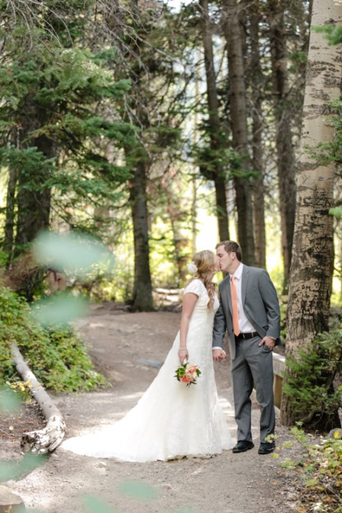 EK-Studios-Utah-Wedding-Photographers-Bridals-in-woods-aspens026-Blog(pp_w480_h720)