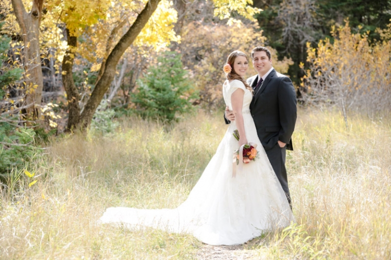 EK-Studios-Utah-Wedding-Photographers-Fall-Bridals-in-the-canyon001-Blog(pp_w768_h511)