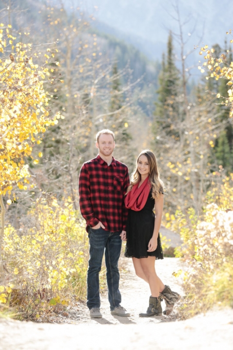 EK-Studios-Utah-Wedding-Photographers-Fall-engagments-in-the-woods001-Blog(pp_w480_h720)