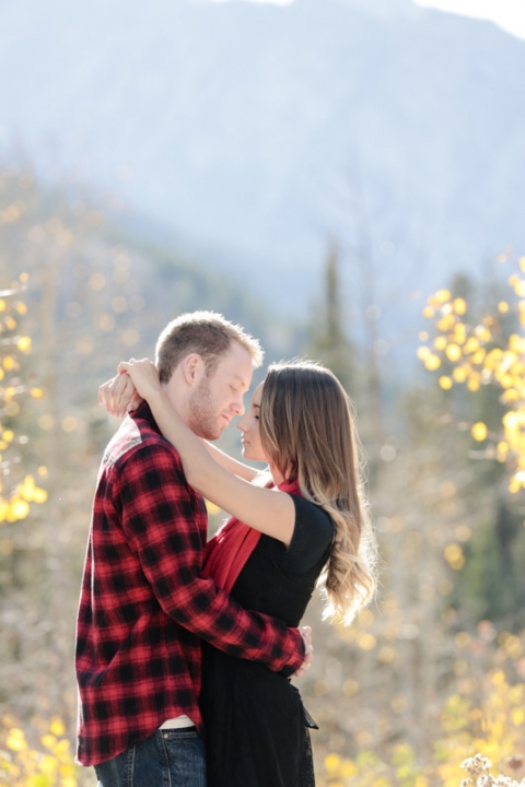 EK-Studios-Utah-Wedding-Photographers-Fall-engagments-in-the-woods004-Blog(pp_w480_h720)
