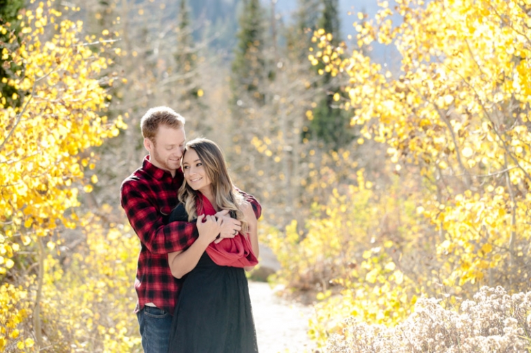 EK-Studios-Utah-Wedding-Photographers-Fall-engagments-in-the-woods006-Blog(pp_w768_h511)