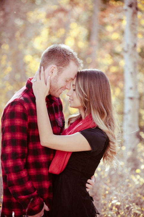 EK-Studios-Utah-Wedding-Photographers-Fall-engagments-in-the-woods007-Blog(pp_w480_h720)