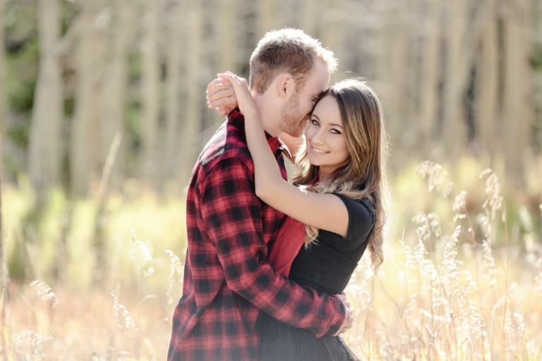 EK-Studios-Utah-Wedding-Photographers-Fall-engagments-in-the-woods014-Blog(pp_w768_h511)