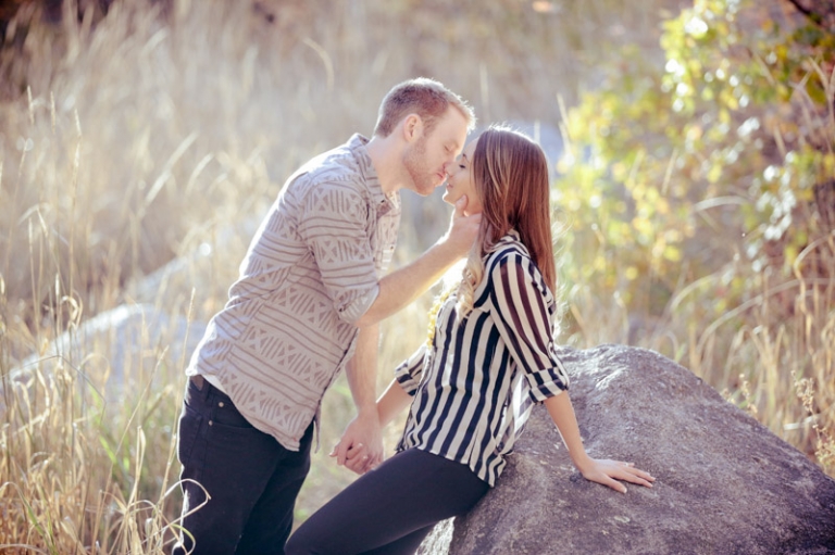 EK-Studios-Utah-Wedding-Photographers-Fall-engagments-in-the-woods025-Blog(pp_w768_h511)