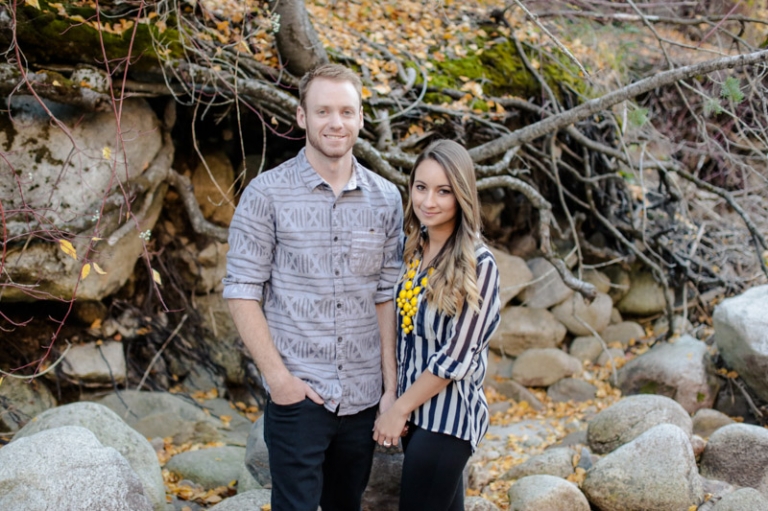 EK-Studios-Utah-Wedding-Photographers-Fall-engagments-in-the-woods036-Blog(pp_w768_h511)