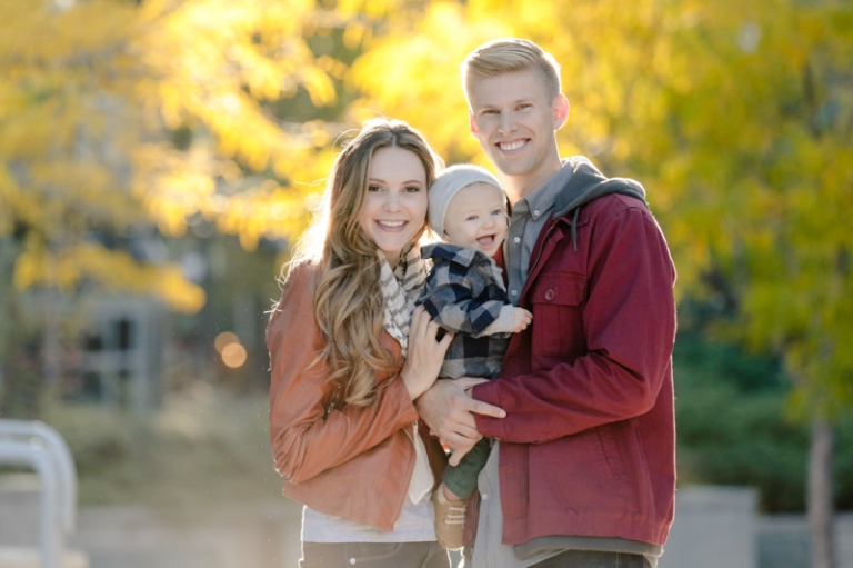 EK-Studios-Utah-Wedding-Photographers-Family-Photos-in-the-city-Gallivan-Center-SLC007-Blog(pp_w768_h511)