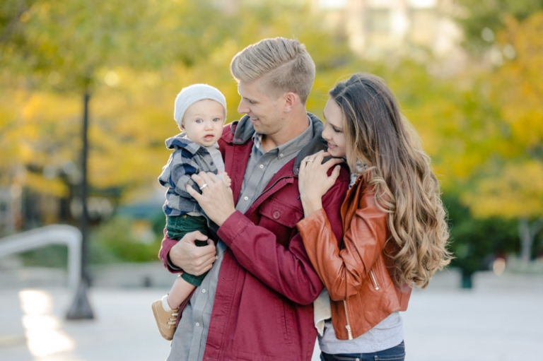EK-Studios-Utah-Wedding-Photographers-Family-Photos-in-the-city-Gallivan-Center-SLC008-Blog(pp_w768_h511)
