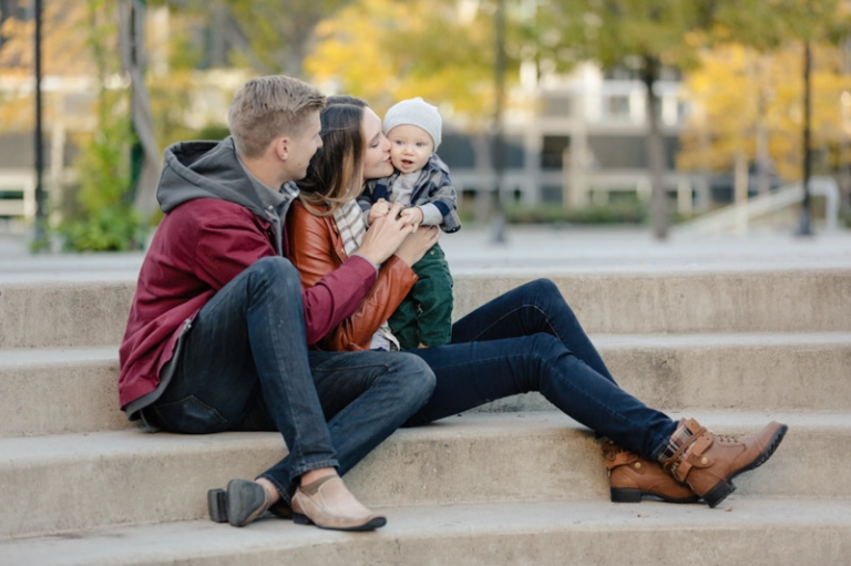 EK-Studios-Utah-Wedding-Photographers-Family-Photos-in-the-city-Gallivan-Center-SLC015-Blog(pp_w768_h511)