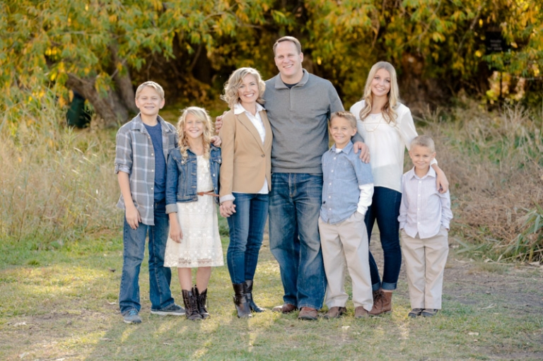 EK-Studios-Utah-Wedding-Photographers-Fall-Family-Photos-Utah005-Blog(pp_w768_h511)