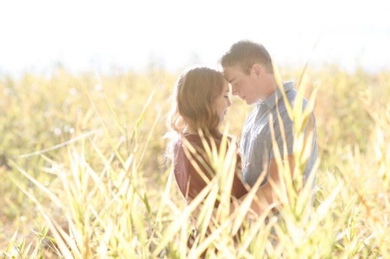 EK-Studios-Utah-Wedding-Photographers-Sunkissed-engagements-on-a-dock010-Blog(pp_w768_h511)