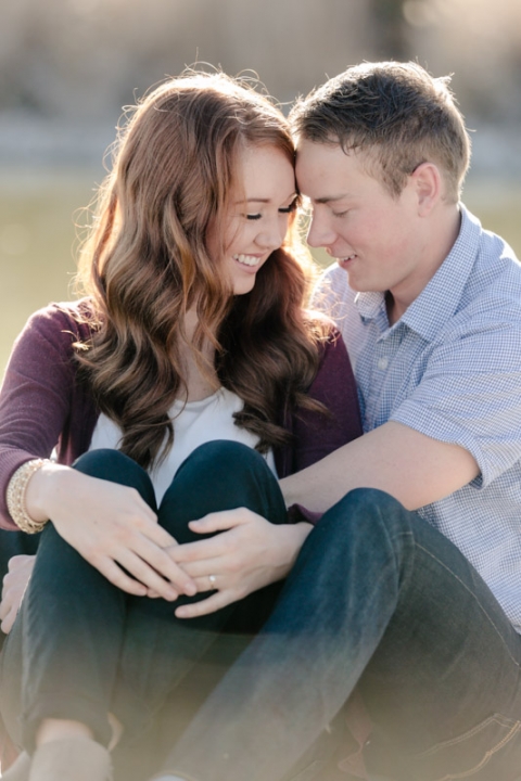 EK-Studios-Utah-Wedding-Photographers-Sunkissed-engagements-on-a-dock014-Blog(pp_w480_h720)