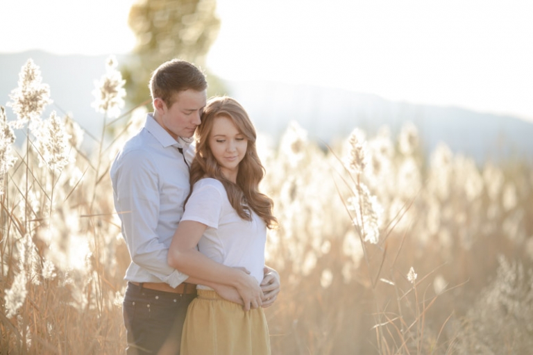 EK-Studios-Utah-Wedding-Photographers-Sunkissed-engagements-on-a-dock027-Blog(pp_w768_h511)