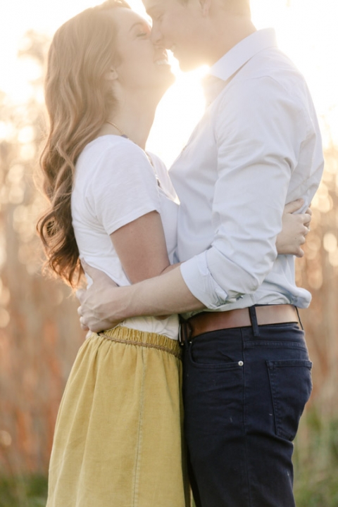 EK-Studios-Utah-Wedding-Photographers-Sunkissed-engagements-on-a-dock033-Blog(pp_w480_h720)