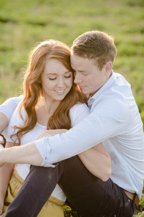 EK-Studios-Utah-Wedding-Photographers-Sunkissed-engagements-on-a-dock040-Blog(pp_w480_h720)