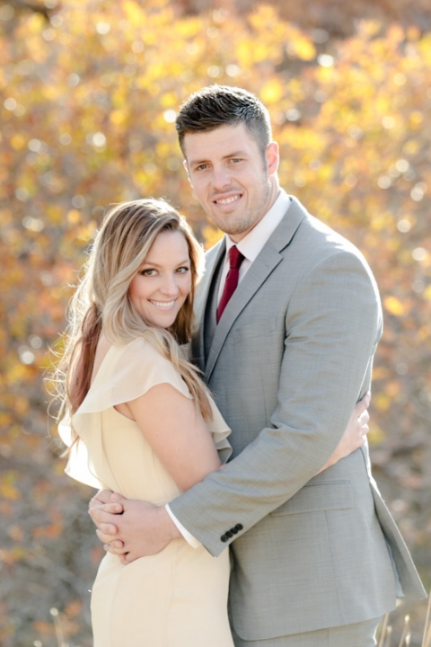 EK-Studios-Utah-Wedding-Photographers-Sunkissed-Bridals-in-a-field006-Blog(pp_w480_h720)