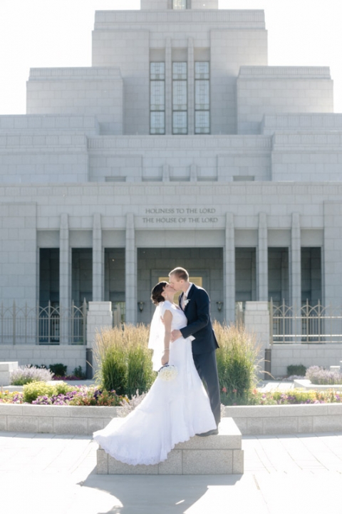 EK-Studios-Utah-Wedding-Photographers-Draper-Temple-wedding002-Blog(pp_w480_h720)