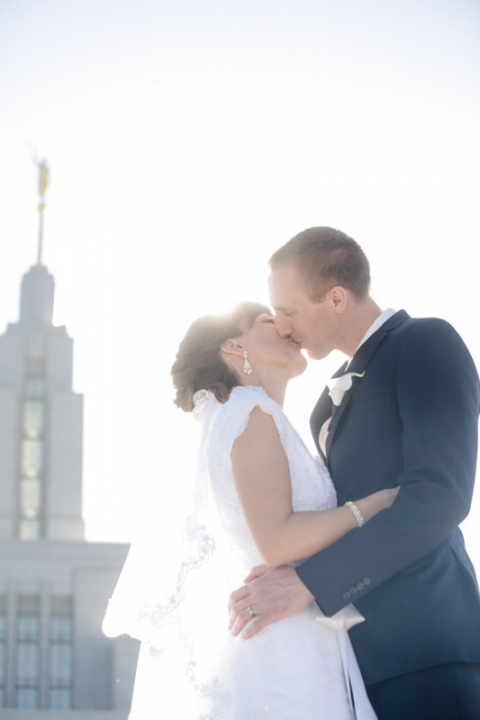 EK-Studios-Utah-Wedding-Photographers-Draper-Temple-wedding004-Blog(pp_w480_h720)