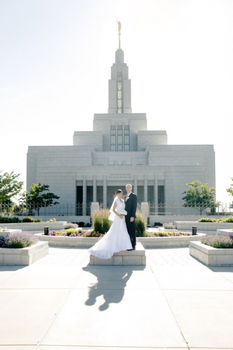EK-Studios-Utah-Wedding-Photographers-Draper-Temple-wedding005-Blog(pp_w480_h720)