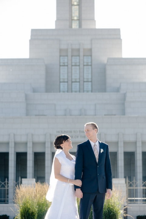 EK-Studios-Utah-Wedding-Photographers-Draper-Temple-wedding007-Blog(pp_w480_h720)