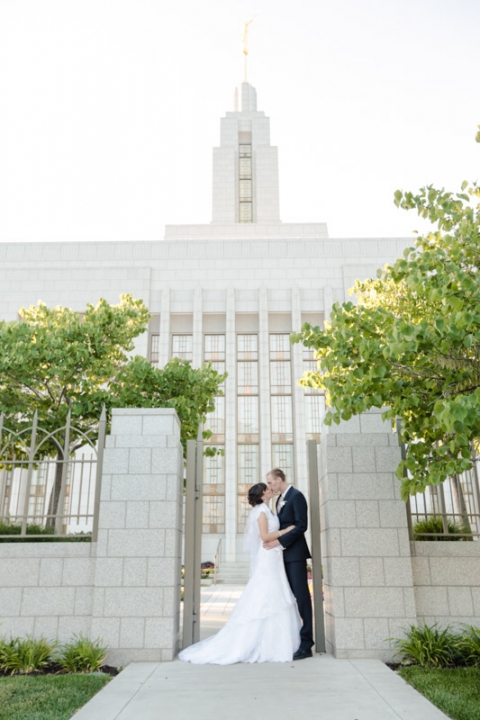 EK-Studios-Utah-Wedding-Photographers-Draper-Temple-wedding010-Blog(pp_w480_h720)