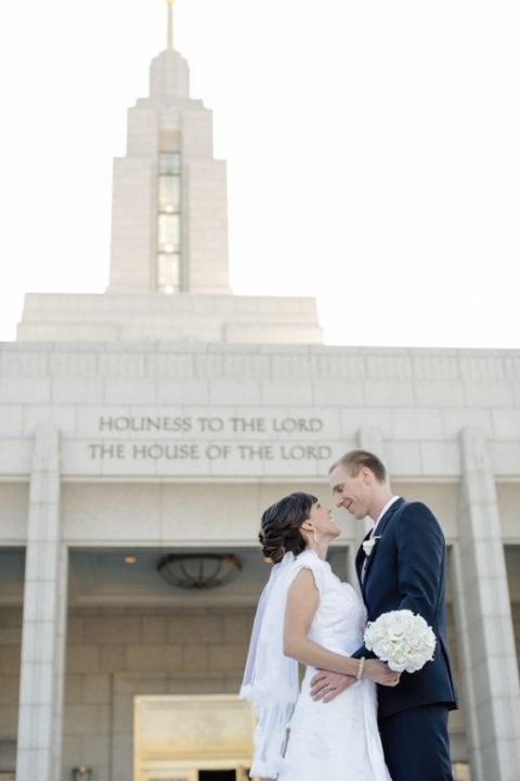 EK-Studios-Utah-Wedding-Photographers-Draper-Temple-wedding014-Blog(pp_w480_h720)