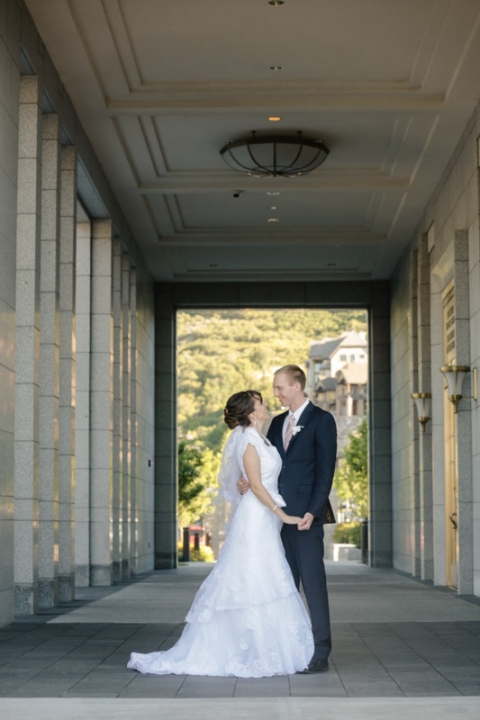 EK-Studios-Utah-Wedding-Photographers-Draper-Temple-wedding016-Blog(pp_w480_h720)