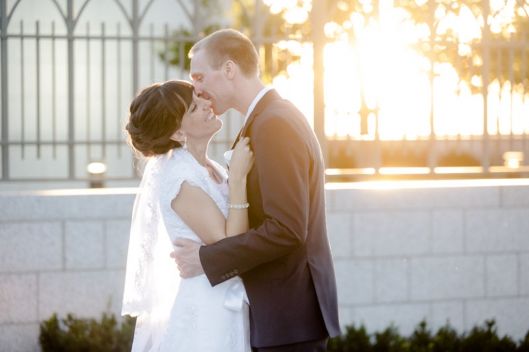 EK-Studios-Utah-Wedding-Photographers-Draper-Temple-wedding023-Blog(pp_w768_h511)