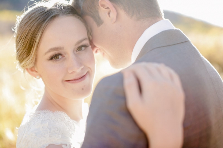 EK-Studios-Utah-Wedding-Photographers-Fall-bridals-in-a-meadow029-Blog(pp_w768_h511)