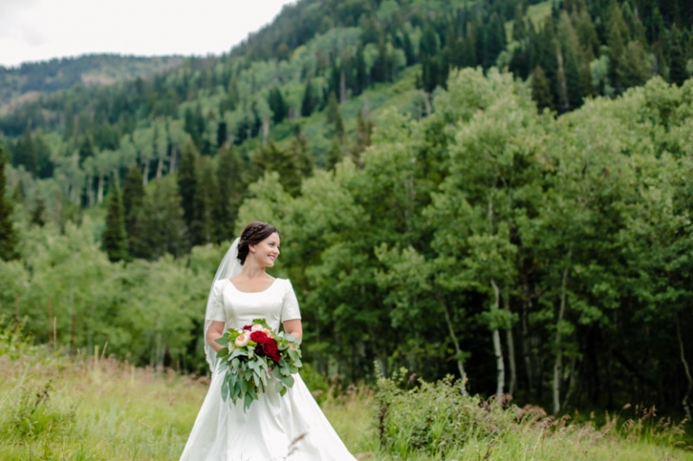 EK-Studios-Utah-Wedding-Photographers-Bridals-in-aspens-mountains008-Blog(pp_w768_h511)