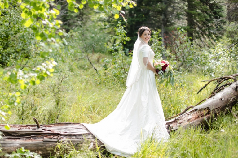 EK-Studios-Utah-Wedding-Photographers-Bridals-in-aspens-mountains016-Blog(pp_w768_h511)