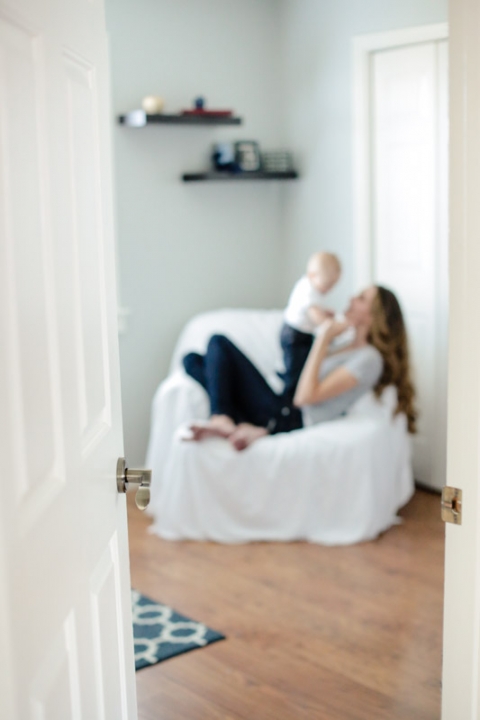 EK-Studios-Utah-Wedding-Photographers-Family-Photos-in-the-home001-Blog(pp_w480_h720)