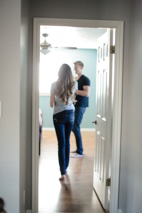 EK-Studios-Utah-Wedding-Photographers-Family-Photos-in-the-home013-Blog(pp_w480_h720)
