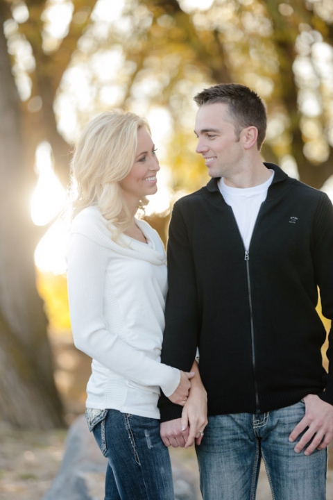 EK-Studios-Utah-Wedding-Photographers-Romantic-Engagements-sunkissed008-Blog(pp_w480_h720)