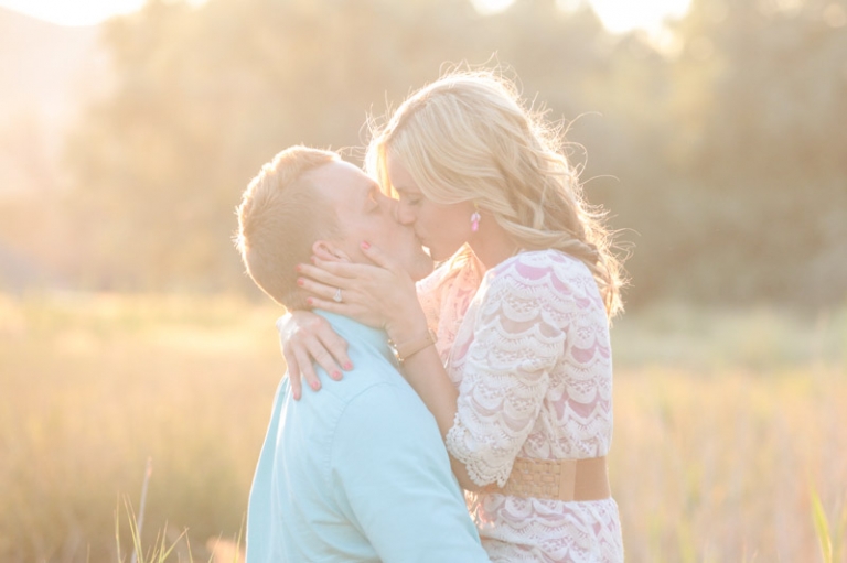EK-Studios-Utah-Wedding-Photographers-Summer-Engagements-in-nature025-Blog(pp_w768_h511)