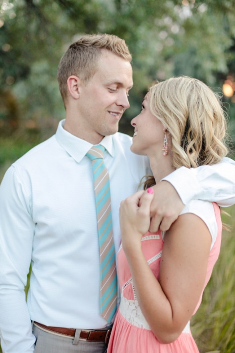 EK-Studios-Utah-Wedding-Photographers-Summer-Engagements-in-nature027-Blog(pp_w480_h720)