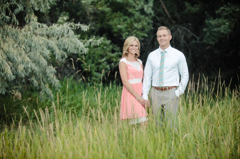 EK-Studios-Utah-Wedding-Photographers-Summer-Engagements-in-nature028-Blog(pp_w768_h511)