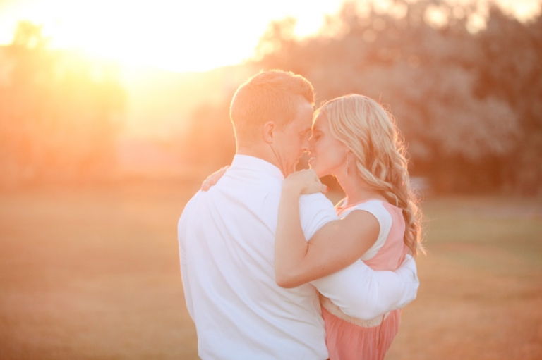 EK-Studios-Utah-Wedding-Photographers-Summer-Engagements-in-nature031-Blog(pp_w768_h511)