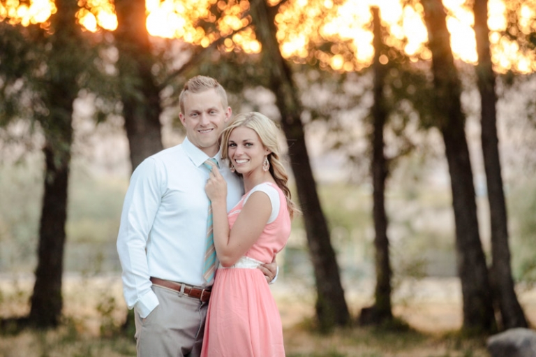 EK-Studios-Utah-Wedding-Photographers-Summer-Engagements-in-nature033-Blog(pp_w768_h511)