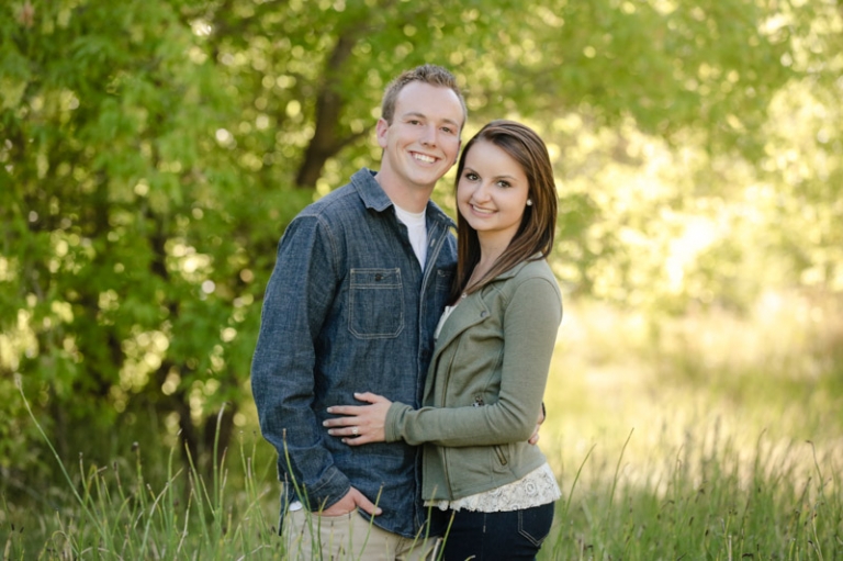 EK-Studios-Utah-Wedding-Photographers-Engagements-with-horses-in-the-mountains004-Blog(pp_w768_h511)