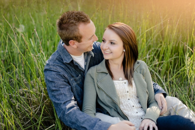 EK-Studios-Utah-Wedding-Photographers-Engagements-with-horses-in-the-mountains005-Blog(pp_w768_h511)
