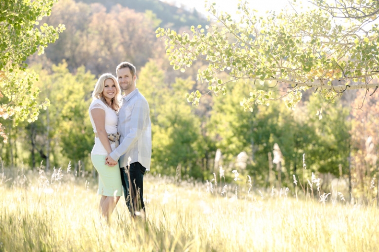 EK-Studios-Utah-Wedding-Photographers-Engagements-in-the-mountains-fall001-Blog(pp_w768_h511)