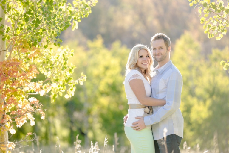 EK-Studios-Utah-Wedding-Photographers-Engagements-in-the-mountains-fall005-Blog(pp_w768_h511)