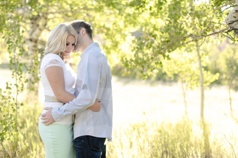 EK-Studios-Utah-Wedding-Photographers-Engagements-in-the-mountains-fall006-Blog(pp_w768_h511)
