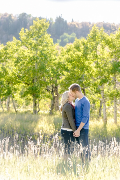 EK-Studios-Utah-Wedding-Photographers-Engagements-in-the-mountains-fall015-Blog(pp_w480_h720)