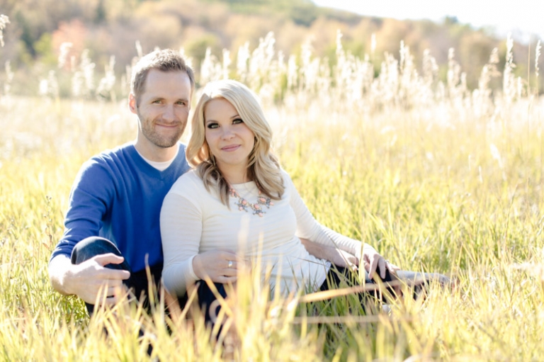 EK-Studios-Utah-Wedding-Photographers-Engagements-in-the-mountains-fall019-Blog(pp_w768_h511)