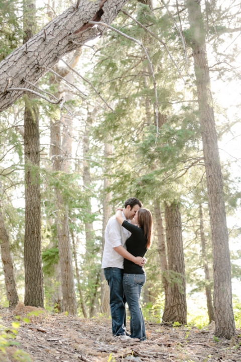 EK-Studios-Utah-Wedding-Photographers-Engagements-in-the-mountains010-Blog(pp_w480_h720)