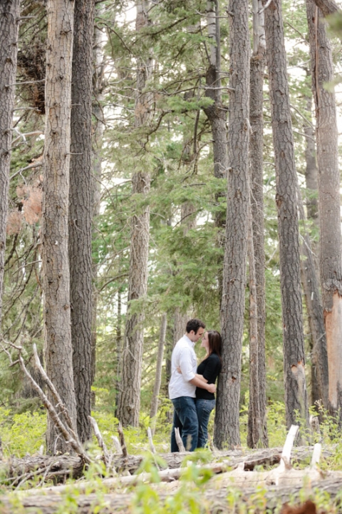 EK-Studios-Utah-Wedding-Photographers-Engagements-in-the-mountains015-Blog(pp_w480_h720)