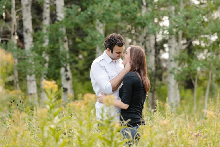 EK-Studios-Utah-Wedding-Photographers-Engagements-in-the-mountains021-Blog(pp_w768_h511)