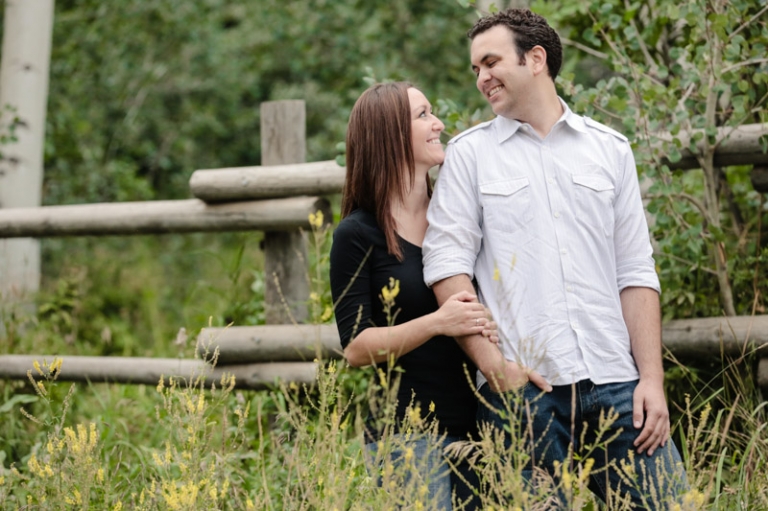 EK-Studios-Utah-Wedding-Photographers-Engagements-in-the-mountains028-Blog(pp_w768_h511)