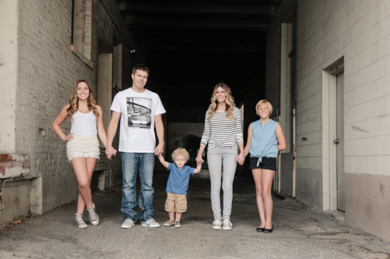 EK-Studios-Utah-Wedding-Photographers-Urban-Family-Photos006-Blog(pp_w768_h511)